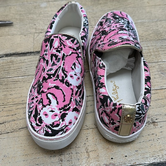 Lilly Pulitzer pink and black Slip On Sneakers size 7 Brand New - Picture 4 of 6
